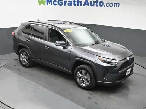 Used 2024 Toyota RAV4 XLE w/ Convenience Package AWD/4WD image 3