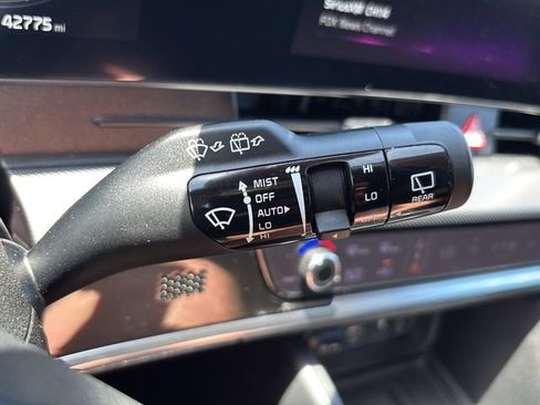 Used 2023 Kia Sportage SX FWD image 25