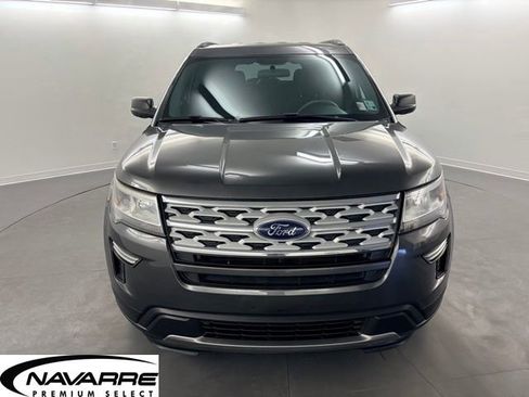 Used 2014 Ford Explorer XLT w/ Equipment Group 201A image 2