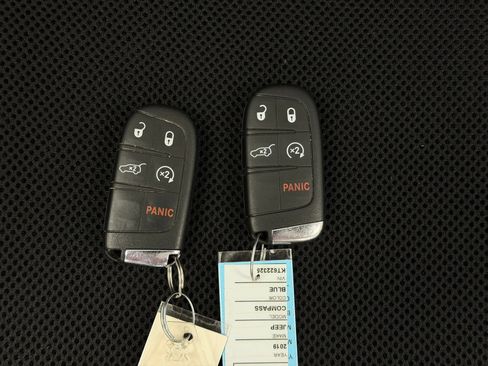 Used 2019 Jeep Compass Trailhawk w/ Safety & Security Group AWD/4WD image 9