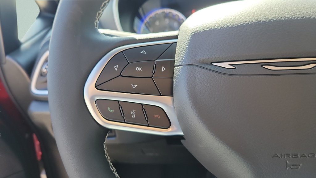 New 2027 Chrysler Pacifica Select w/ Family Tech Group FWD image 20