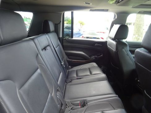 Certified 2019 GMC Yukon XL SLT w/ Open Road Package RWD image 23