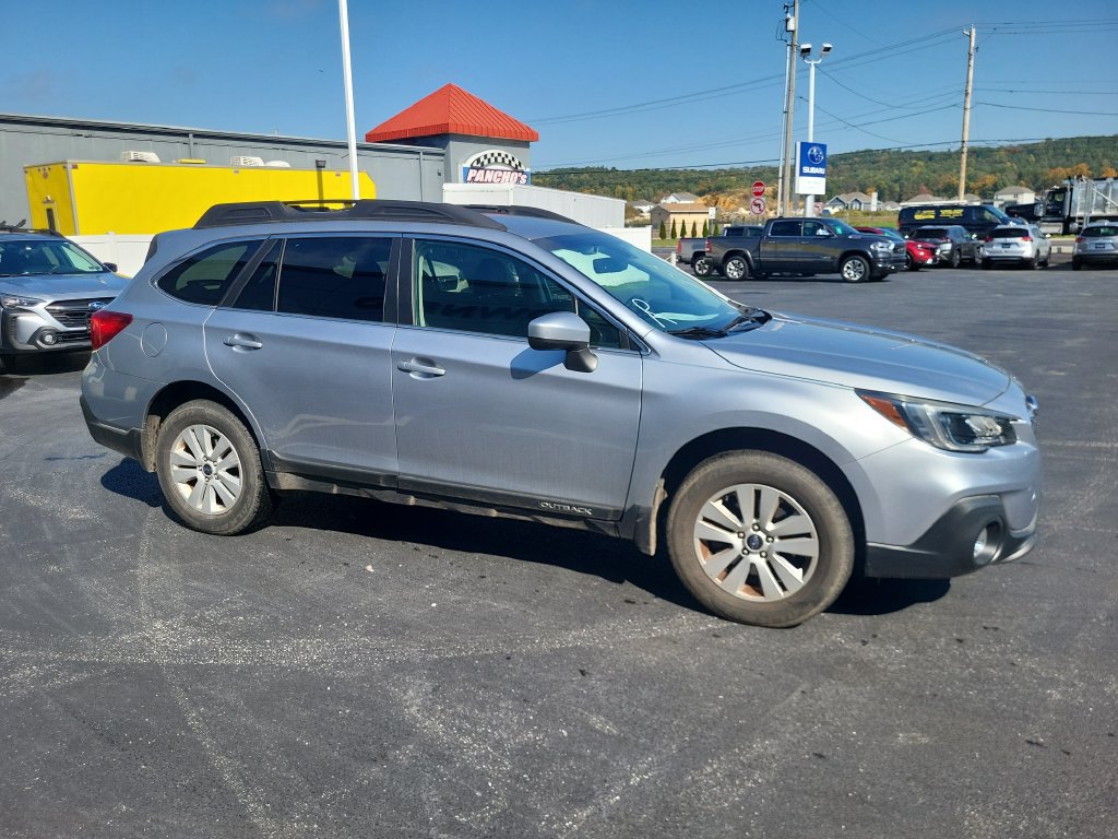 Used 2019 Subaru Outback 2.5i Premium w/ Popular Package #2 AWD/4WD image 5