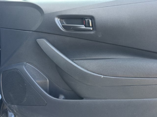 Used 2025 Toyota Corolla LE FWD image 26