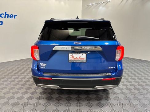 Used 2022 Ford Explorer XLT w/ Equipment Group 202A AWD/4WD image 5
