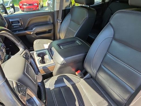 Used 2019 GMC Sierra 2500 Denali AWD/4WD image 25