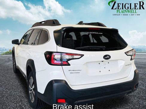 Used 2024 Subaru Outback Premium AWD/4WD image 5