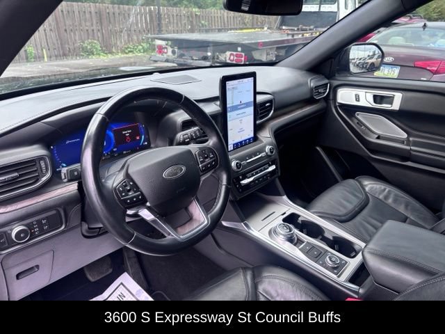 Used 2020 Ford Explorer Platinum w/ Premium Technology Package AWD/4WD image 19
