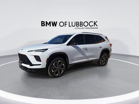 Used 2025 Buick Enclave Sport Touring image 4