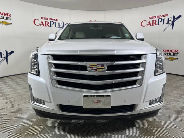 Used 2018 Cadillac Escalade 2WD image 2