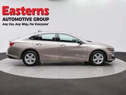 Used 2024 Chevrolet Malibu LS FWD image 4