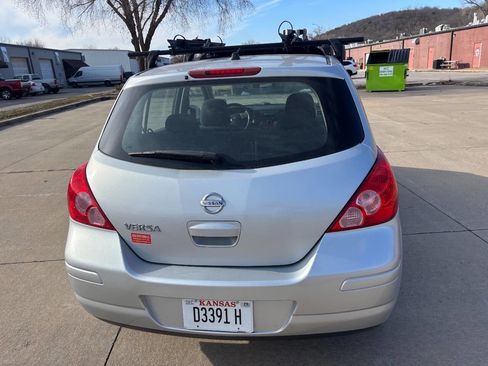 Used 2010 Nissan Versa 1.8 S image 10