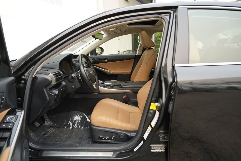 Used 2018 Lexus IS 300 AWD w/ Comfort Package image 16