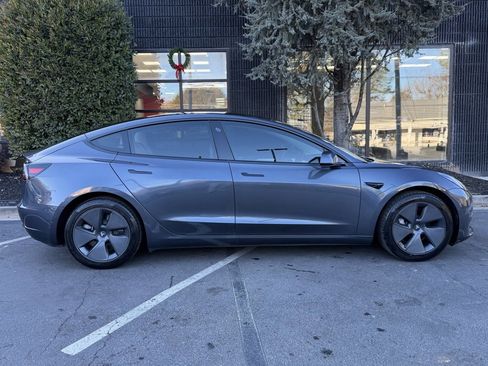 Used 2022 Tesla Model 3 Long Range image 21