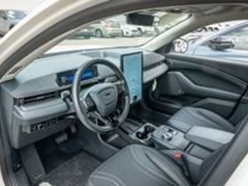 Used 2022 Ford F350 Lariat image 22