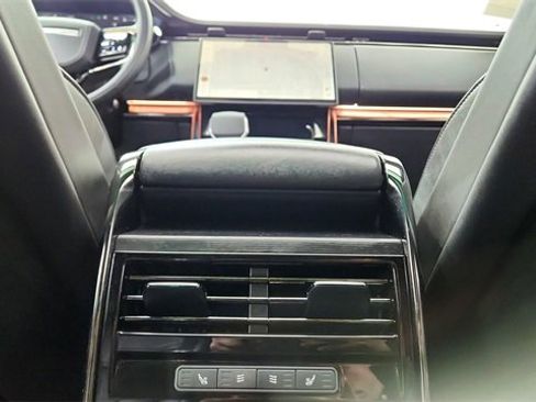 Used 2025 Land Rover Range Rover Sport Dynamic SE image 53