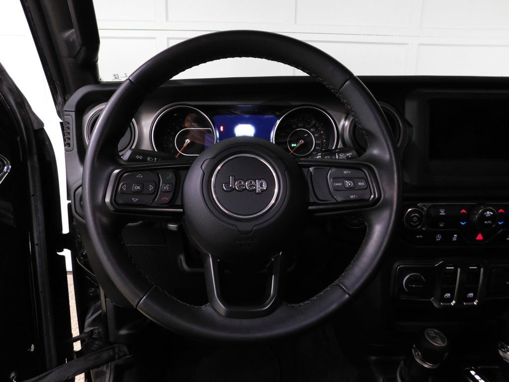 Used 2021 Jeep Wrangler Sport AWD/4WD image 39