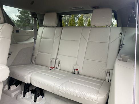 Used 2024 Cadillac Escalade Sport Platinum w/ Heavy-Duty Trailer Package image 9