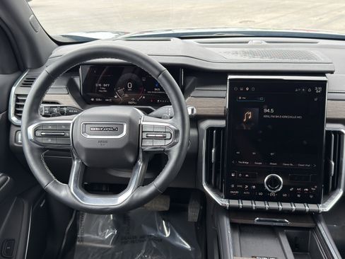 Used 2025 GMC Acadia Denali AWD/4WD image 35