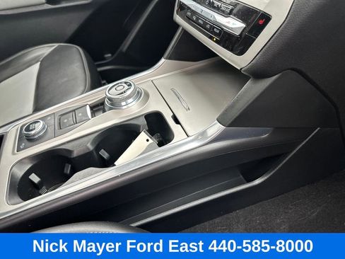 Used 2022 Ford Explorer XLT w/ Equipment Group 202A image 13