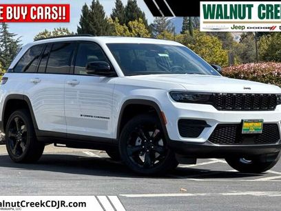 New 2025 Jeep Grand Cherokee Altitude