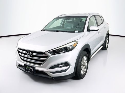Used 2017 Hyundai Tucson SE Plus image 3