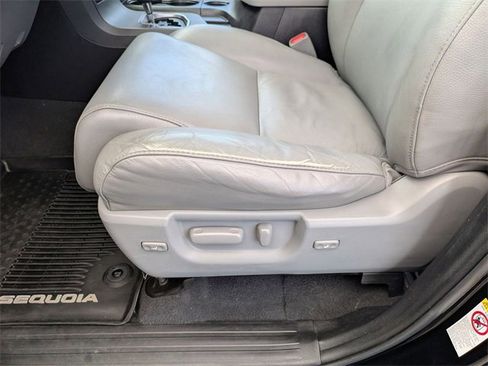 Used 2019 Toyota Sequoia SR5 image 15