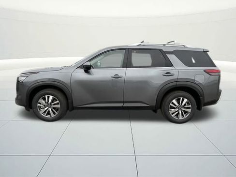 New 2025 Nissan Pathfinder SL w/ Black Appearance Package image 2