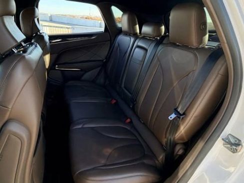 Used 2017 Lincoln MKC Reserve w/ Lincoln MKC Climate Package image 25