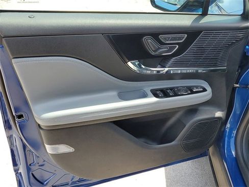 Certified 2021 Lincoln Corsair Standard image 21
