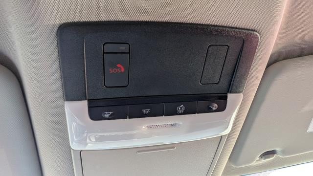 Used 2025 Nissan Rogue SV AWD/4WD image 13