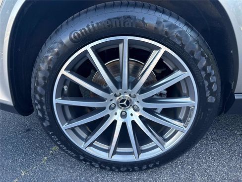Used 2023 Mercedes-Benz GLS 450 4MATIC image 32
