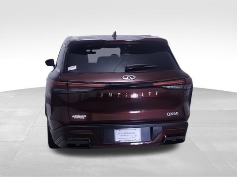 Used 2024 INFINITI QX60 Luxe FWD image 8