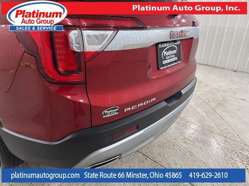 Used 2023 GMC Acadia SLE w/ Driver Convenience Package image 11