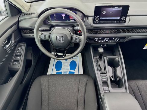 Used 2025 Honda Accord LX image 25
