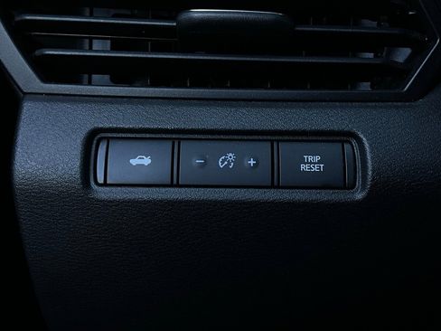 Used 2025 Nissan Altima 2.5 SR image 22