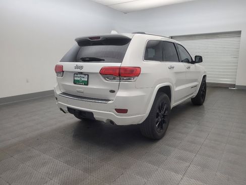 Used 2017 Jeep Grand Cherokee Overland w/ Trailer Tow Group IV RWD image 9
