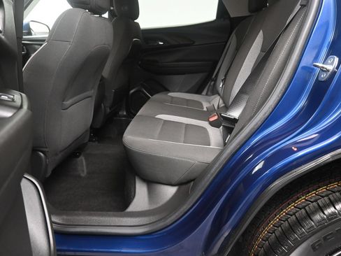Used 2023 Chevrolet TrailBlazer LT AWD/4WD image 17