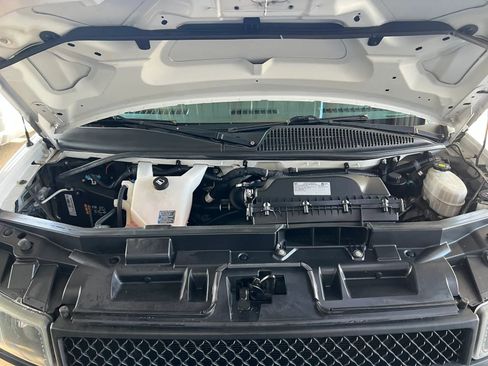 Used 2019 Chevrolet Express 2500 w/ Driver Convenience Package RWD image 19