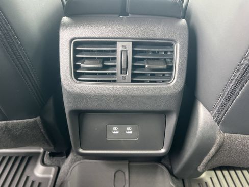 New 2026 Nissan Rogue SV FWD image 18