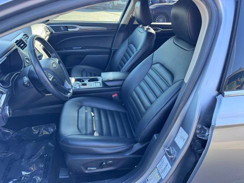 Used 2020 Ford Fusion SEL image 10
