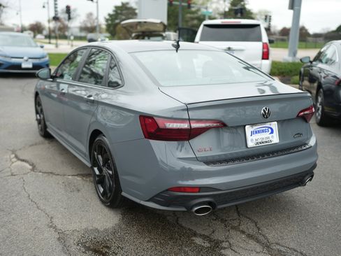 Used 2023 Volkswagen Jetta GLI Autobahn w/ GLI Black Package image 5