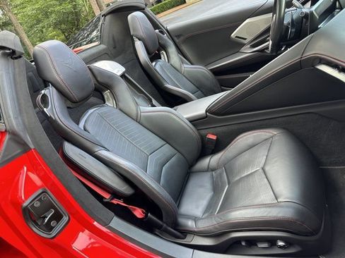 Used 2021 Chevrolet Corvette Stingray Premium Conv w/ Z51 Performance Package RWD image 27