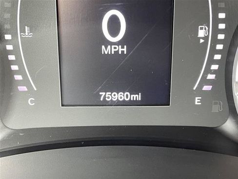 Used 2020 Jeep Renegade Latitude w/ Cold Weather Group AWD/4WD image 3