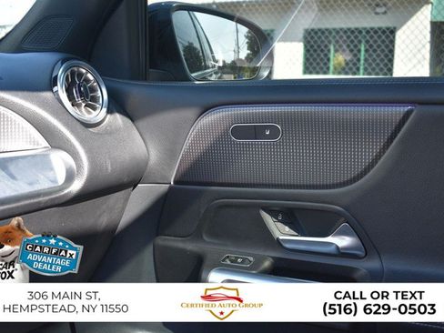 Used 2022 Mercedes-Benz GLB 250 4MATIC image 17