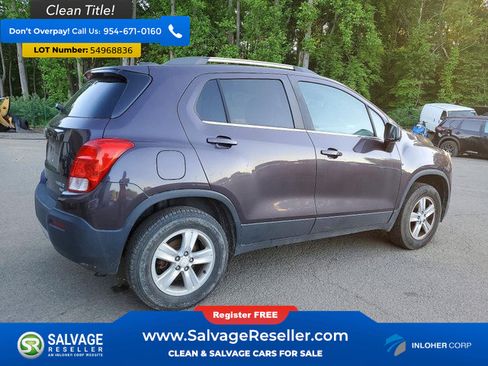 Used 2016 Chevrolet Trax LT AWD/4WD image 4
