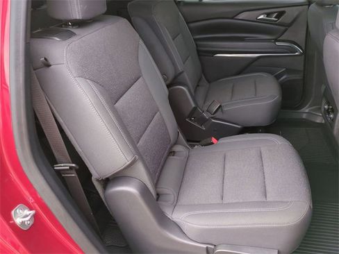 Certified 2024 Chevrolet Traverse LT w/ Trailering Package image 27