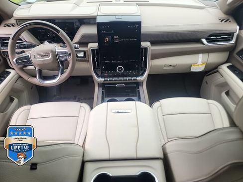 New 2026 GMC Yukon XL Denali w/ Denali Reserve Package AWD/4WD image 16