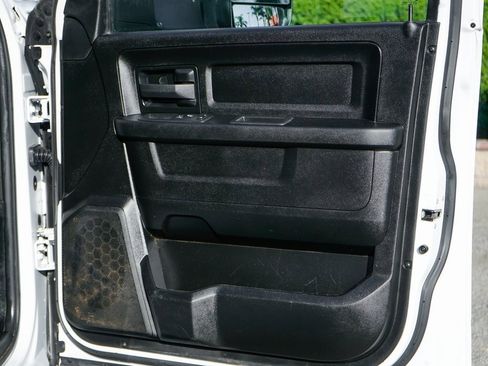 Used 2022 RAM 5500 Tradesman w/ Chrome Appearance Group image 42