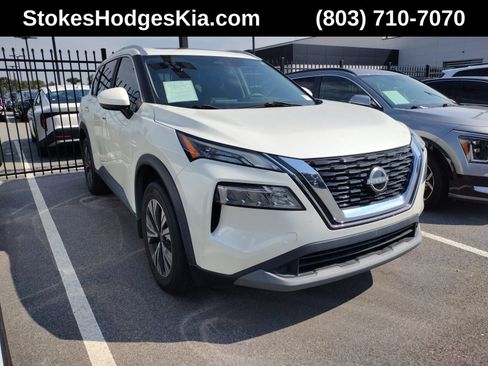 Used 2023 Nissan Rogue SV w/ SV Premium B Package FWD image 1